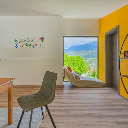 Plein La Vue En 360° *